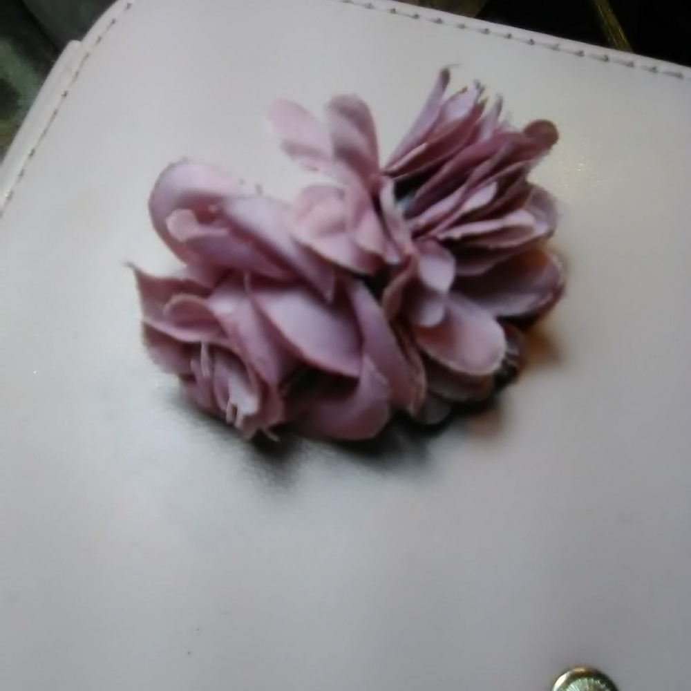 Flower clips - Picture 3 of 5